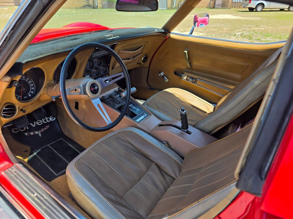 1974 Chevrolet Corvette Image 16