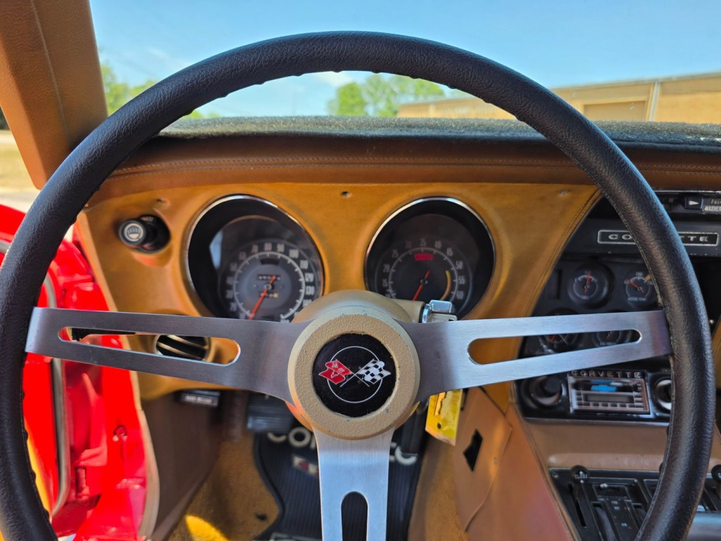 1974 Chevrolet Corvette Image 18