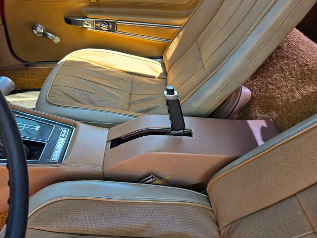 1974 Chevrolet Corvette Image 23