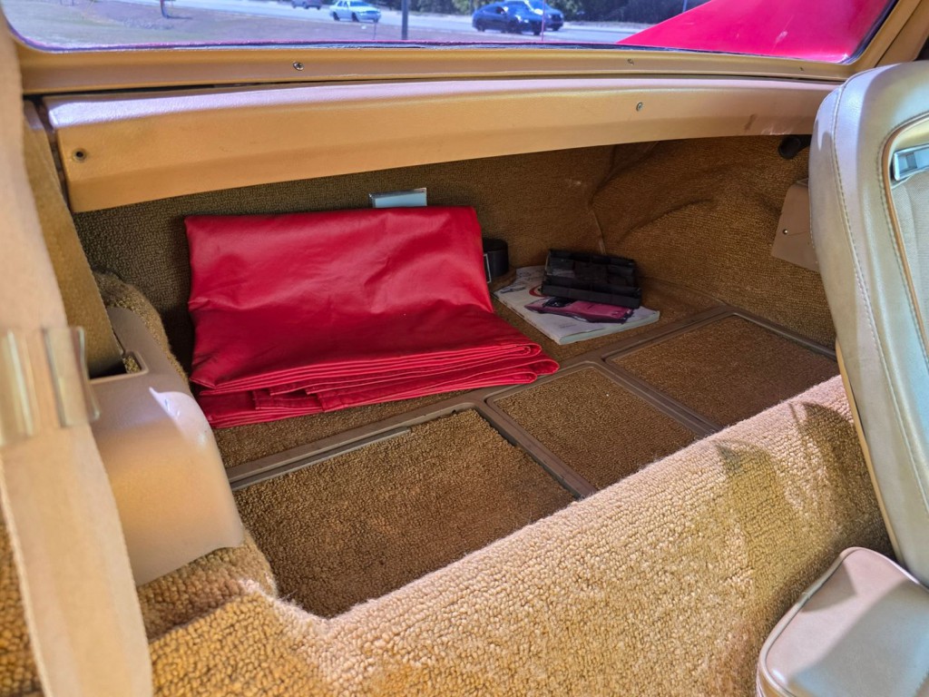 1974 Chevrolet Corvette Image 26