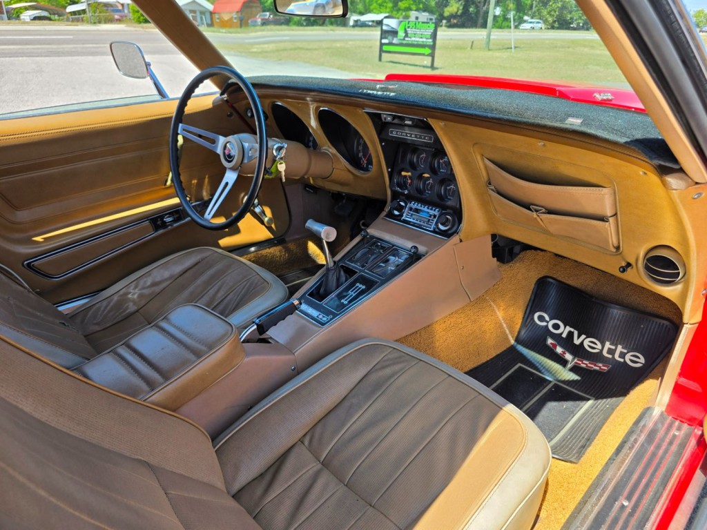 1974 Chevrolet Corvette Image 29