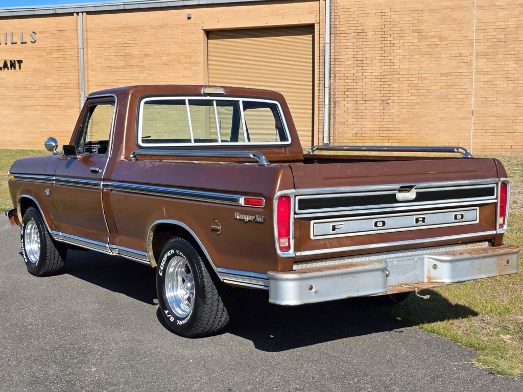 1976 Ford F-100 Image 11