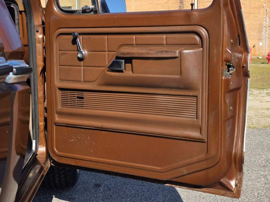 1976 Ford F-100 Image 35