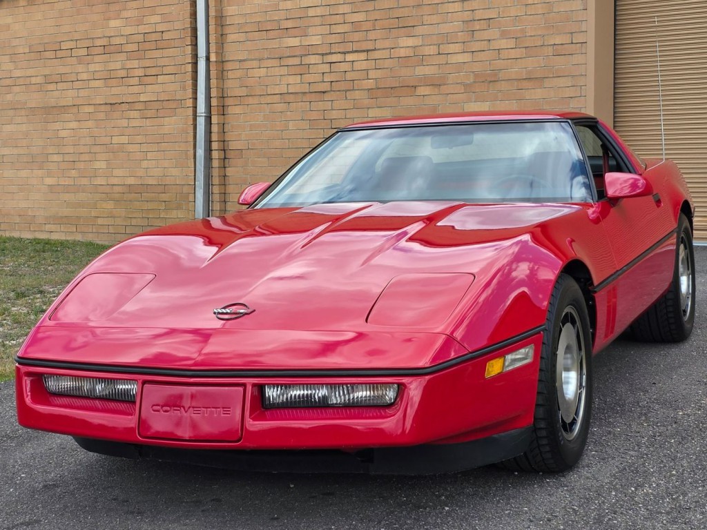 1985 Chevrolet Corvette Image 2