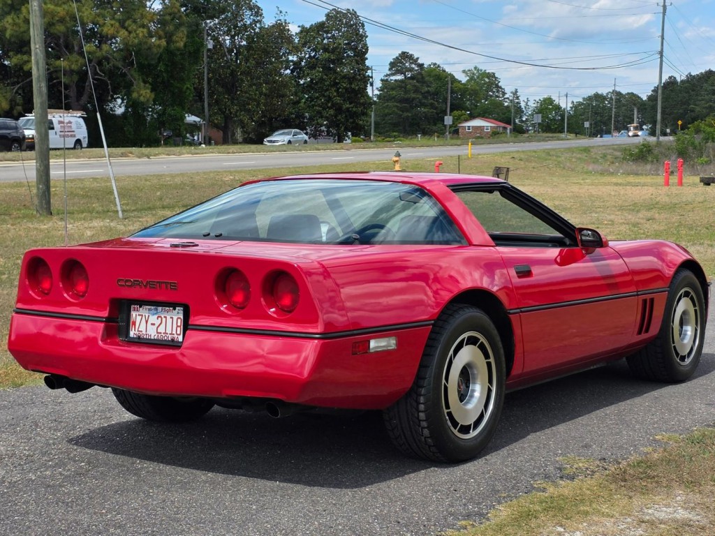 1985 Chevrolet Corvette Image 7