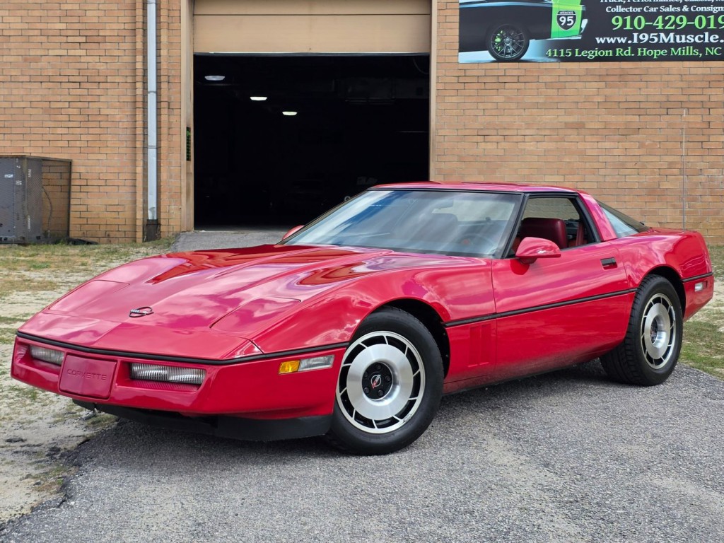 1985 Chevrolet Corvette Image 13