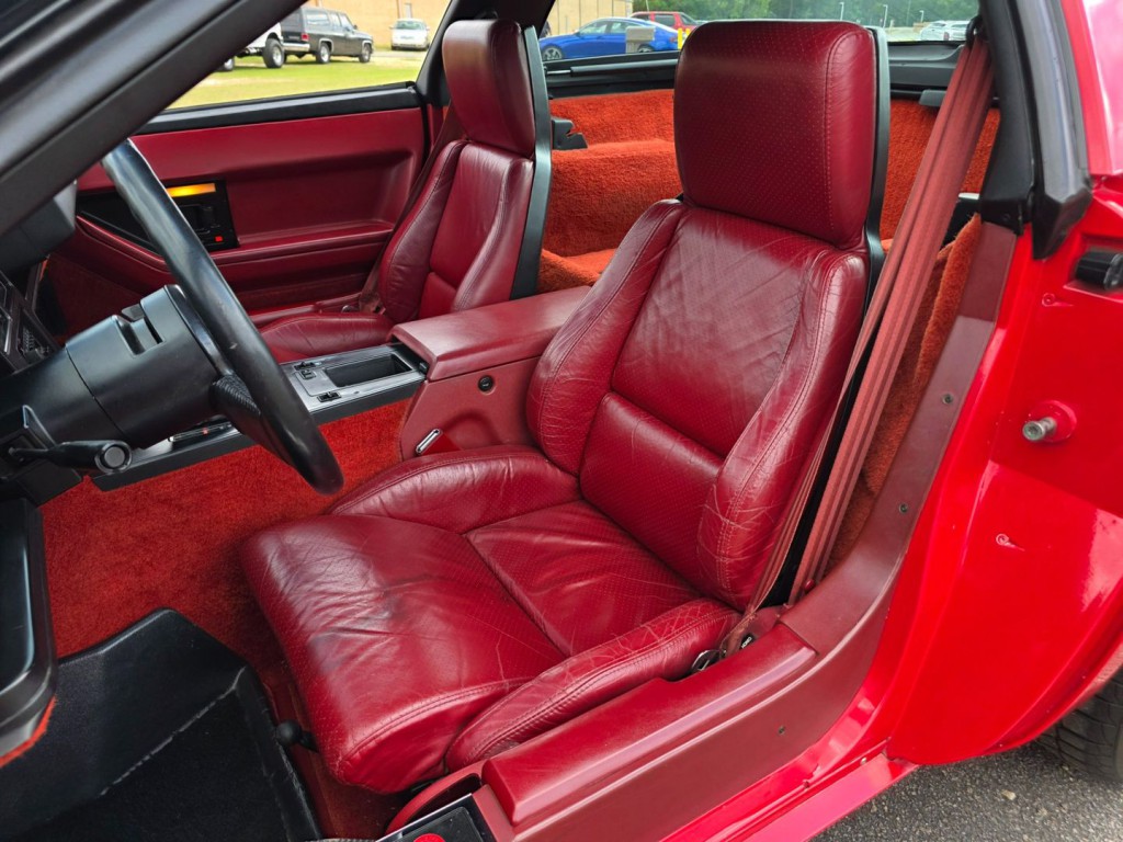 1985 Chevrolet Corvette Image 26