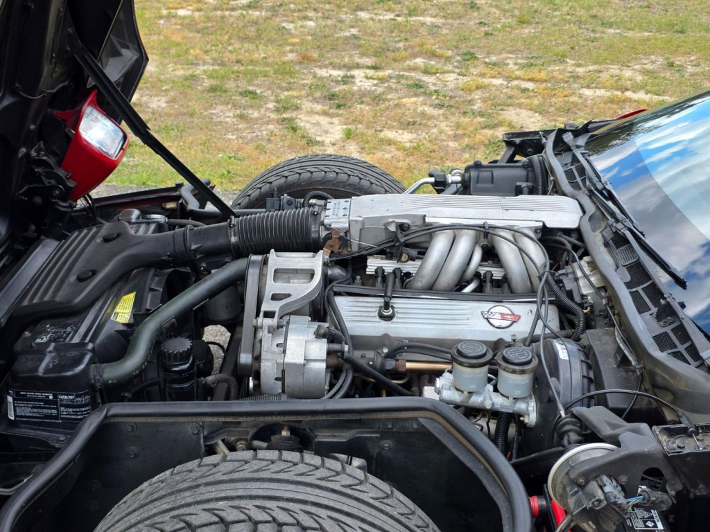 1985 Chevrolet Corvette Image 41