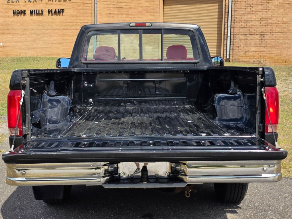 1994 Ford F-150 Image 45