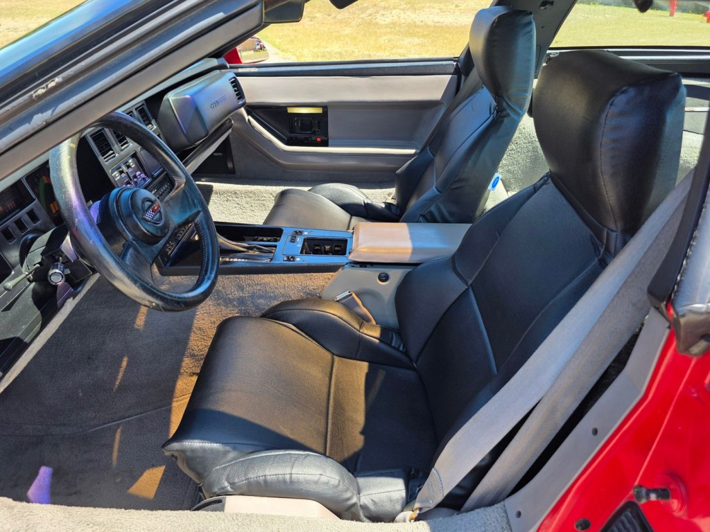 1989 Chevrolet Corvette Image 15
