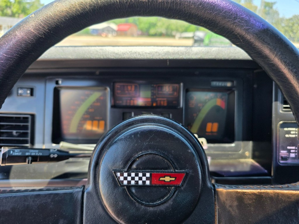 1989 Chevrolet Corvette Image 18