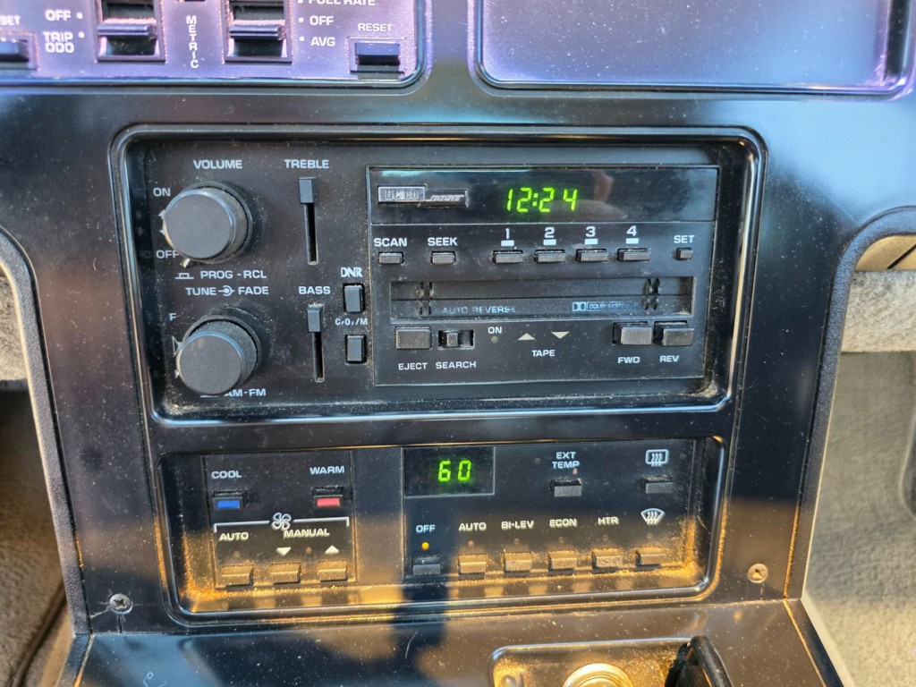 1989 Chevrolet Corvette Image 22