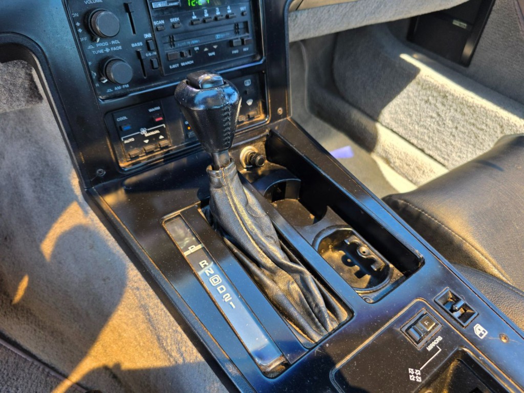 1989 Chevrolet Corvette Image 23