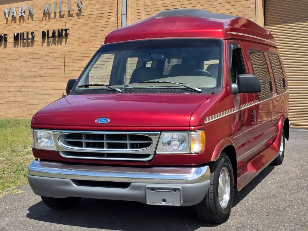 1997 Ford Econoline Image 2