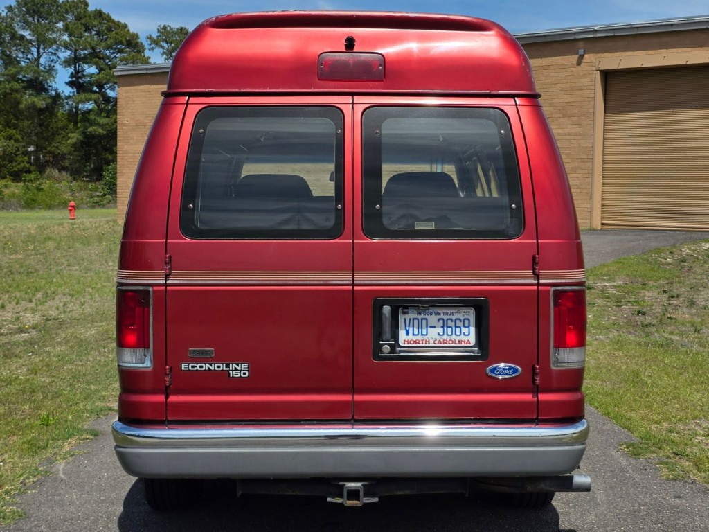 1997 Ford Econoline Image 9