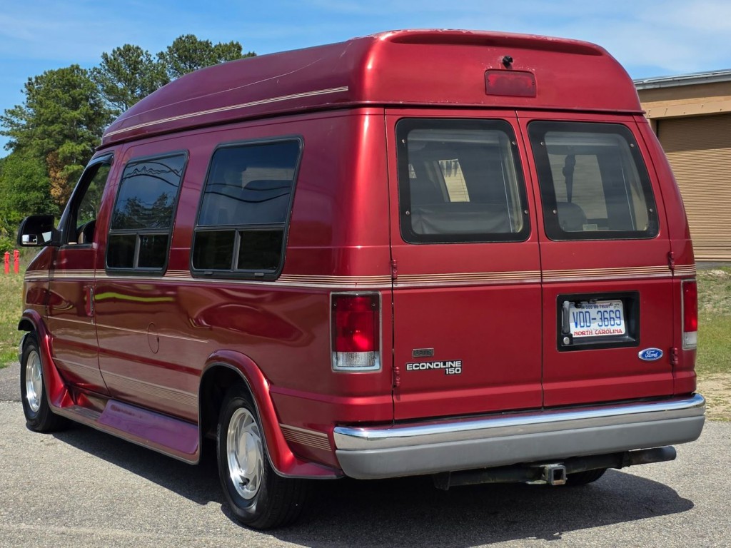 1997 Ford Econoline Image 10