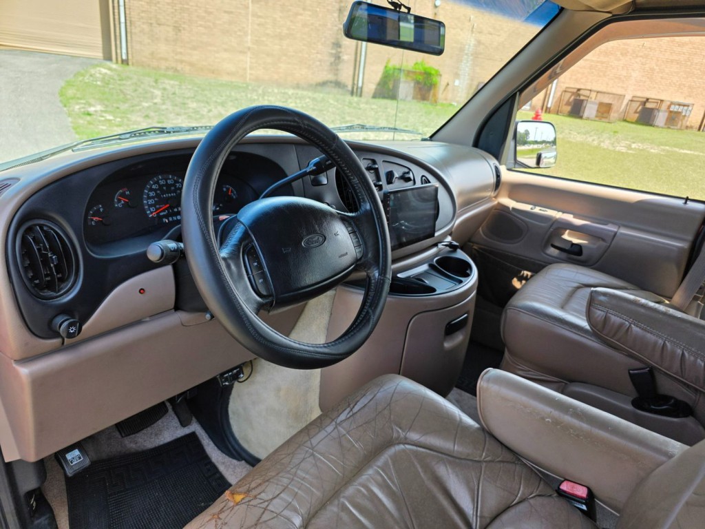 1997 Ford Econoline Image 16