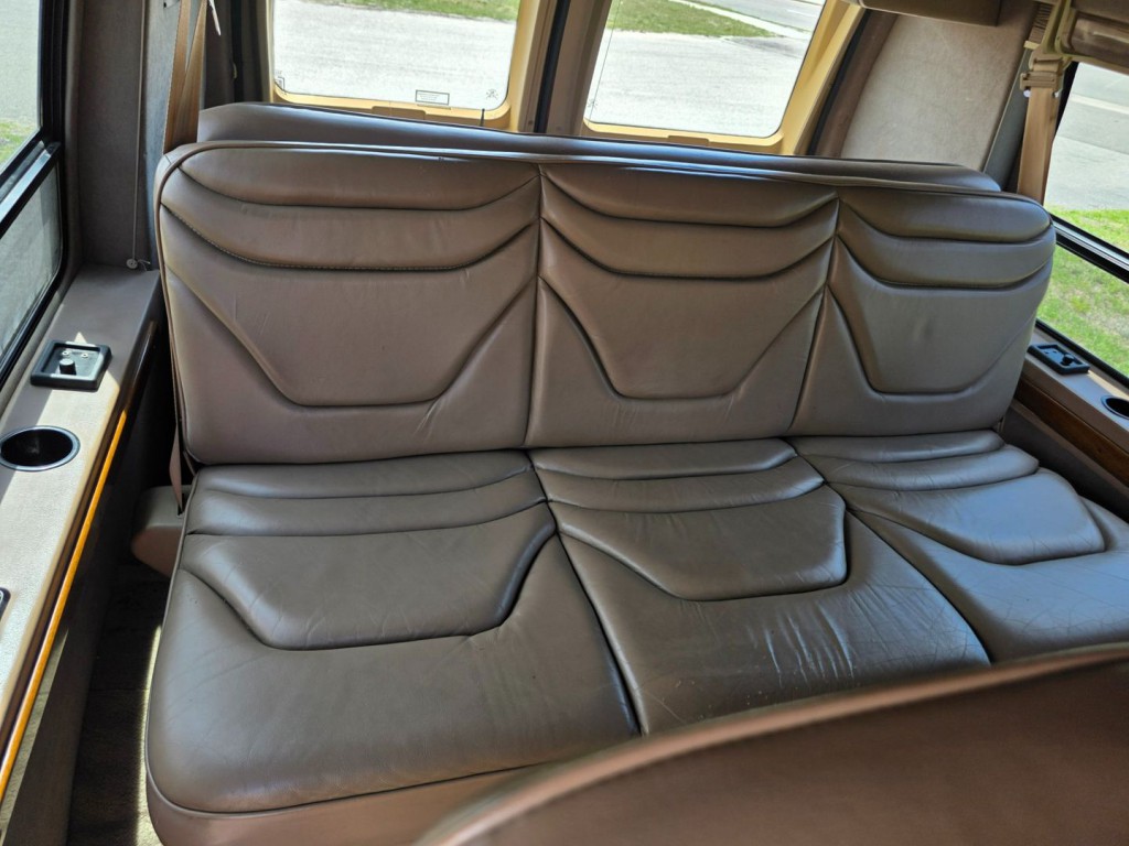 1997 Ford Econoline Image 28