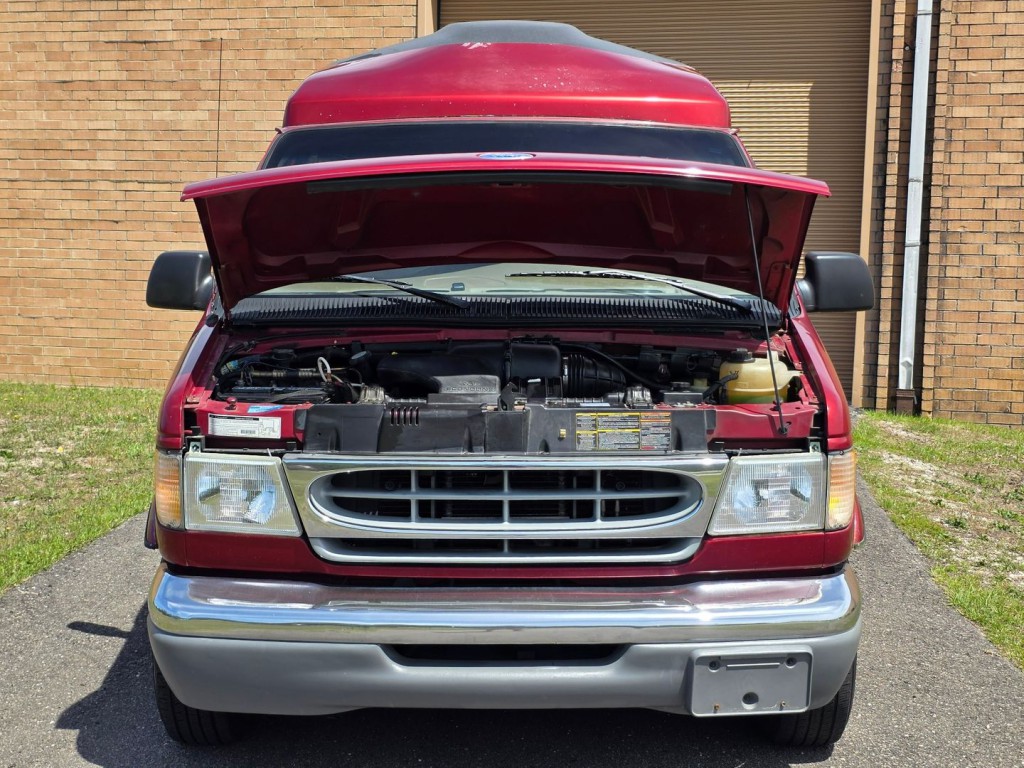 1997 Ford Econoline Image 45
