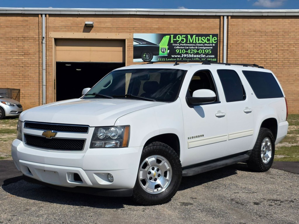 2013 Chevrolet Suburban Image 13