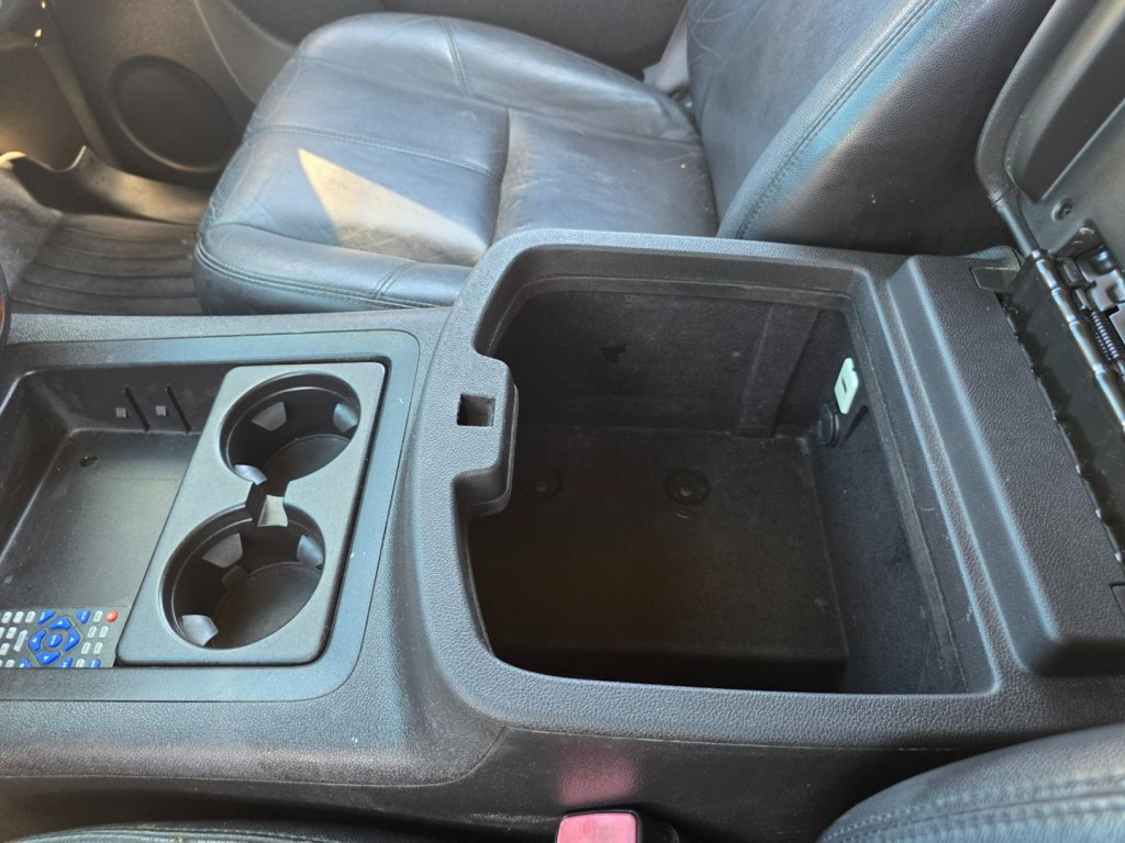 2013 Chevrolet Suburban Image 26
