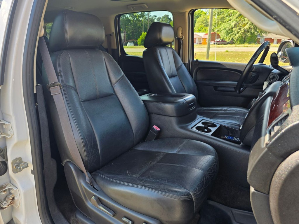 2013 Chevrolet Suburban Image 34