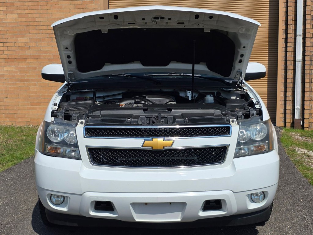 2013 Chevrolet Suburban Image 43