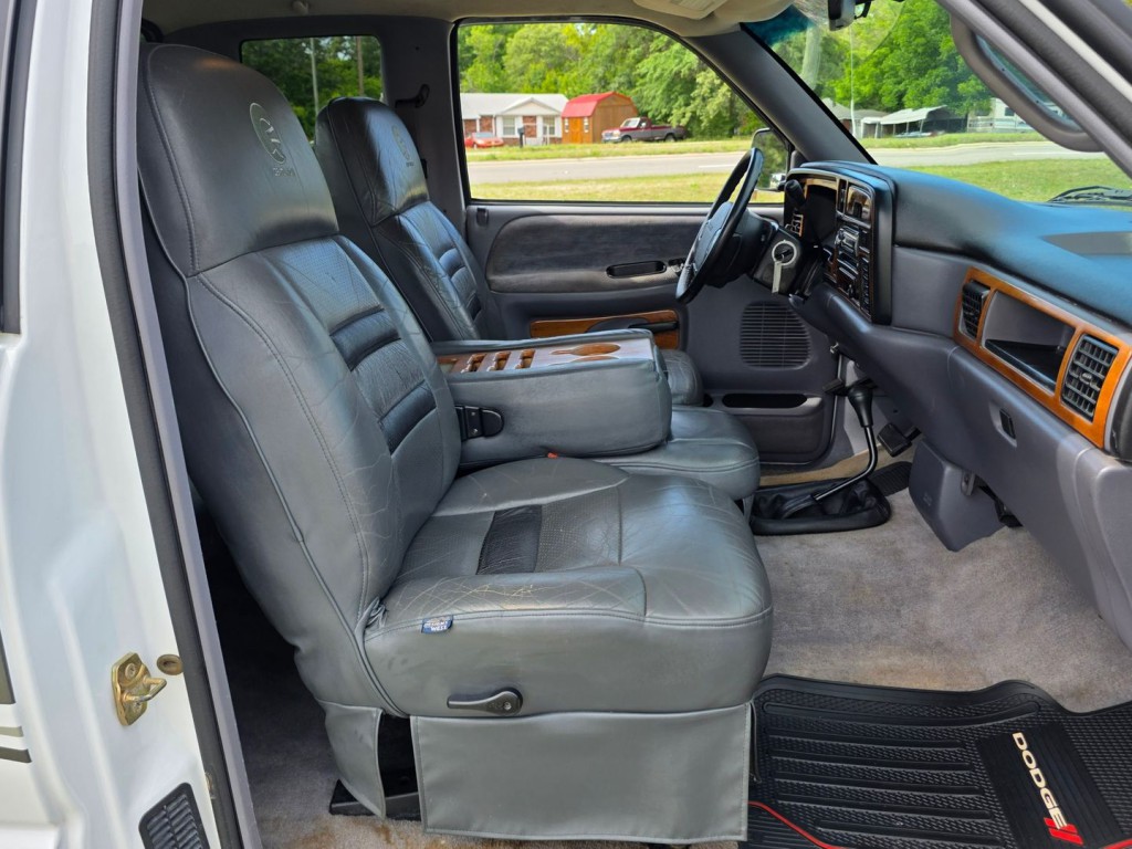 1997 Dodge Ram 1500 Image 31