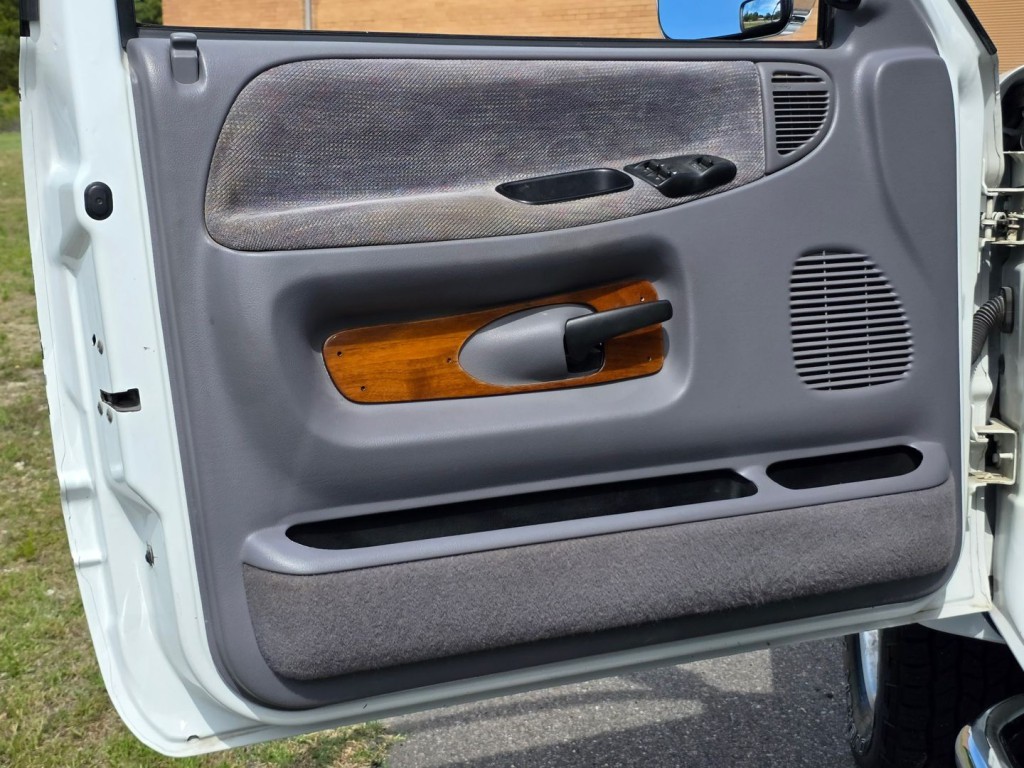 1997 Dodge Ram 1500 Image 38