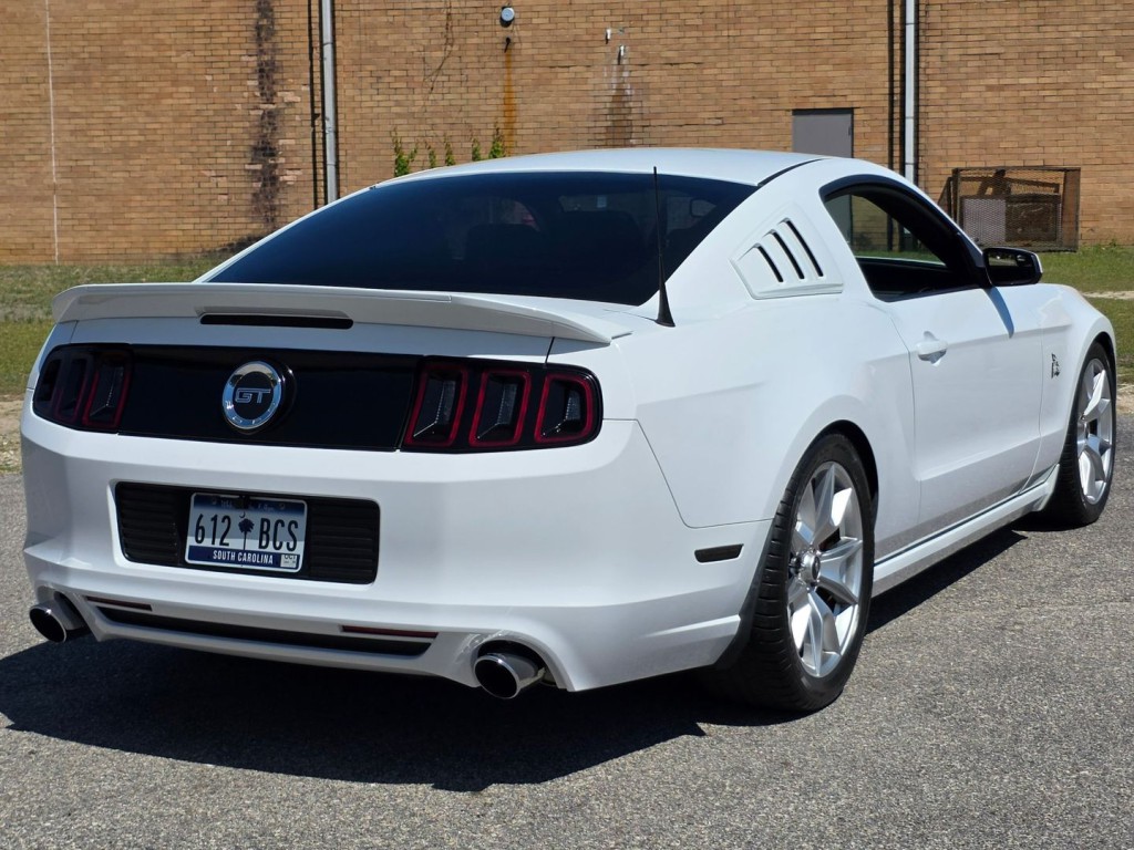 2014 Ford Mustang Image 8