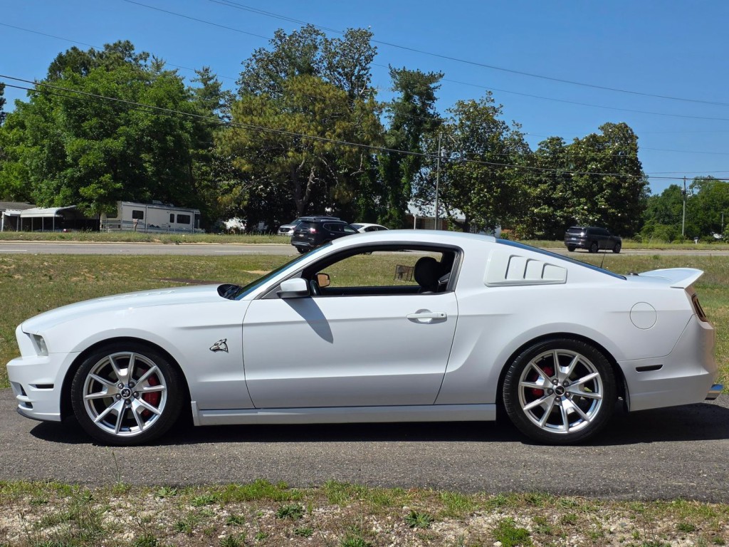 2014 Ford Mustang Image 12