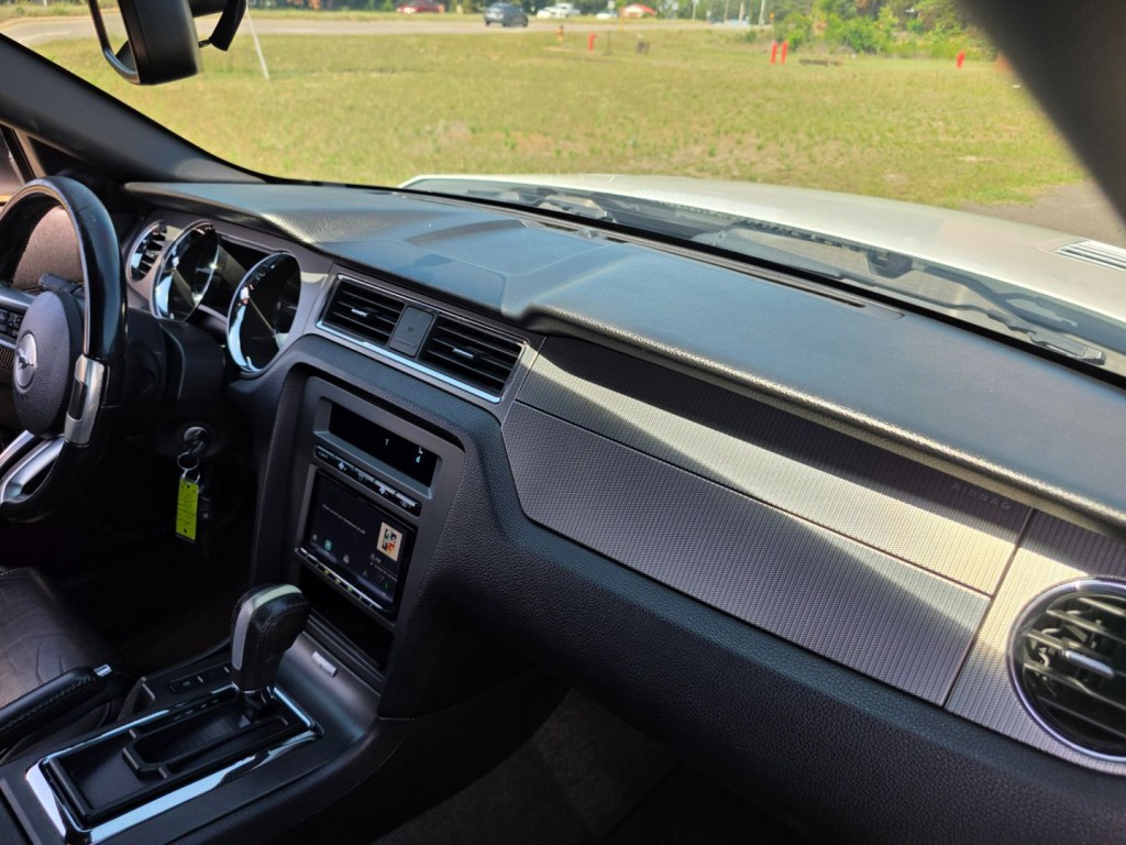 2014 Ford Mustang Image 34