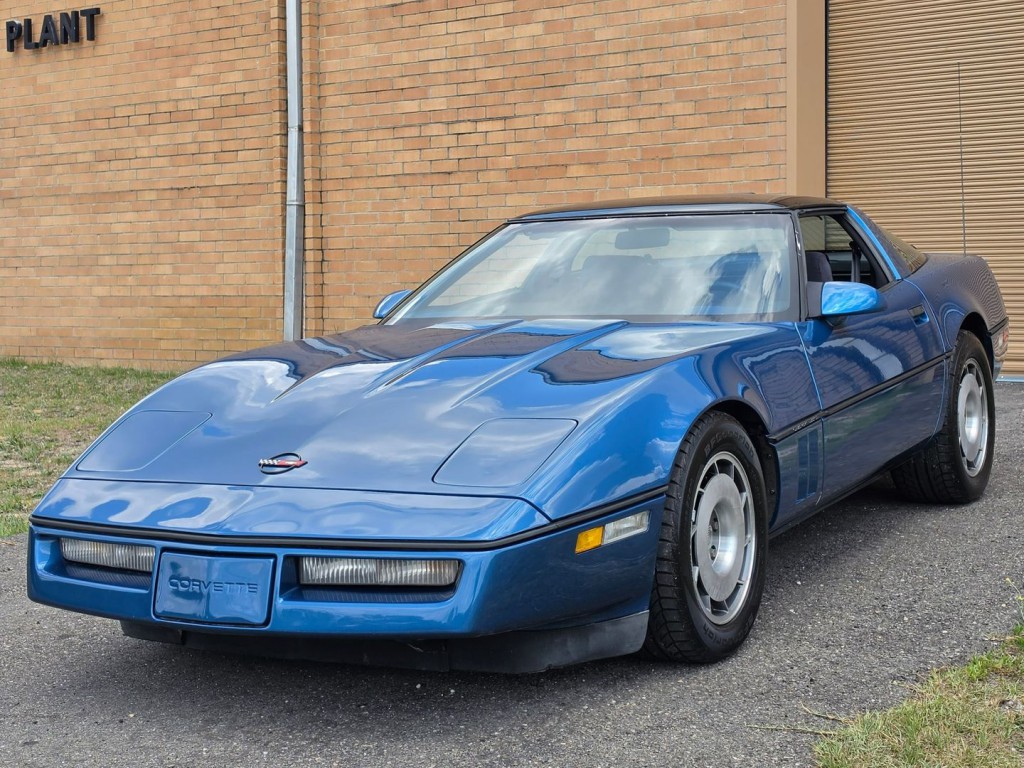1987 Chevrolet Corvette Image 2