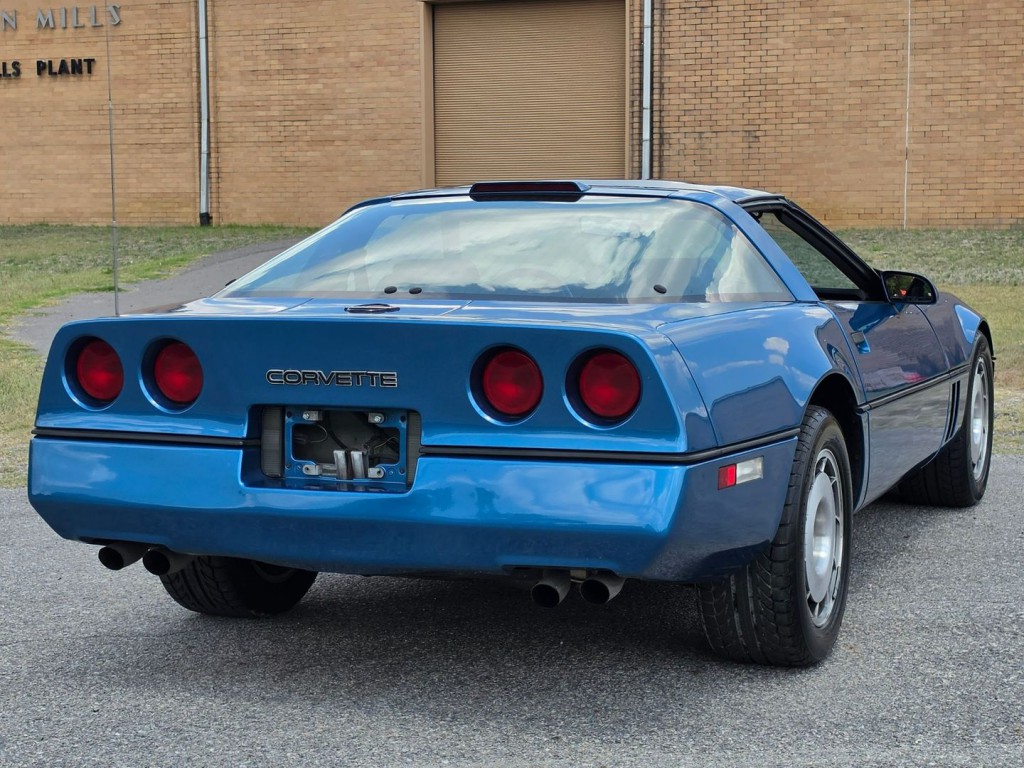 1987 Chevrolet Corvette Image 8