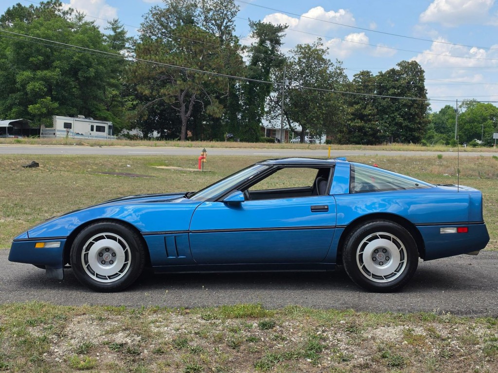 1987 Chevrolet Corvette Image 12