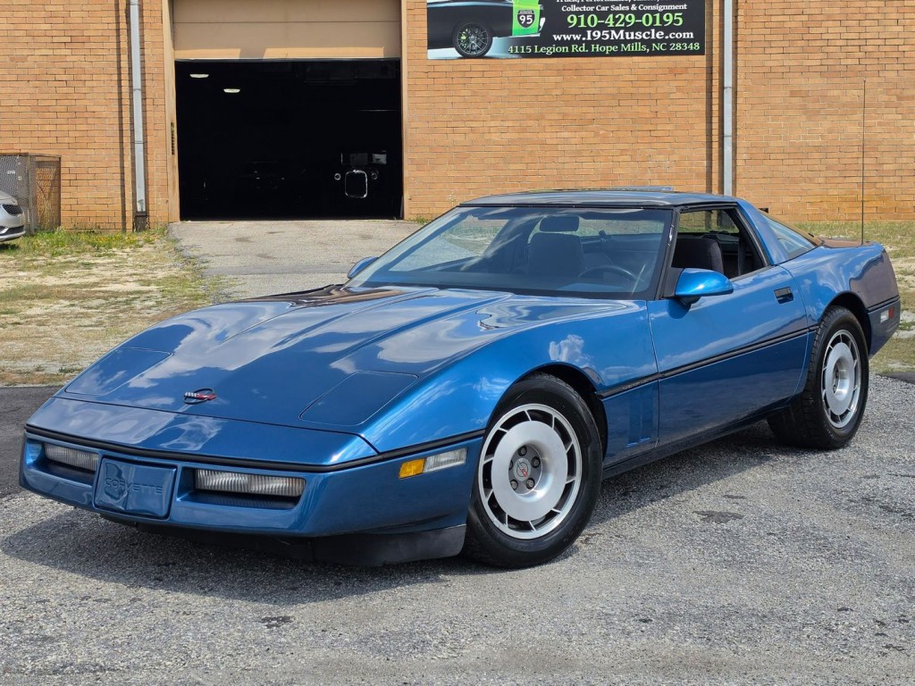 1987 Chevrolet Corvette Image 13