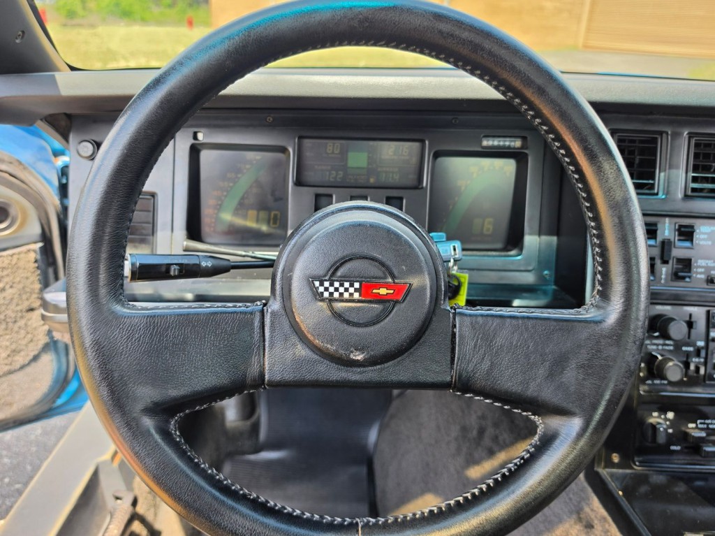 1987 Chevrolet Corvette Image 18