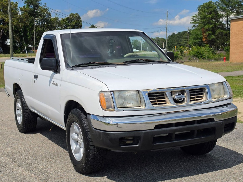1999 Nissan Frontier Image 4