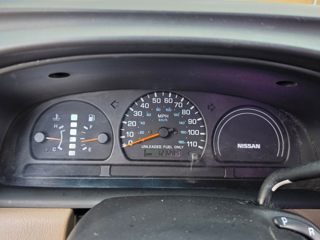 1999 Nissan Frontier Image 19