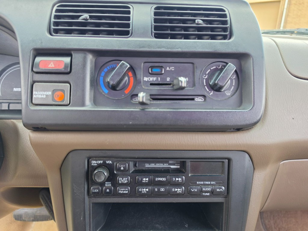 1999 Nissan Frontier Image 20
