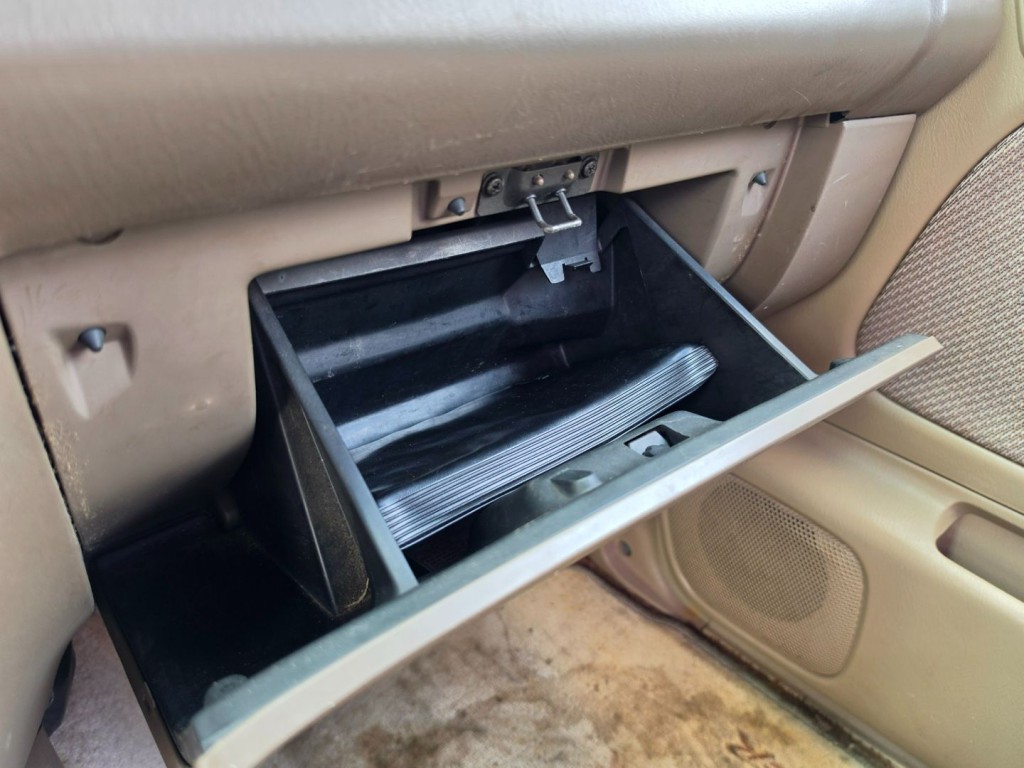 1999 Nissan Frontier Image 22