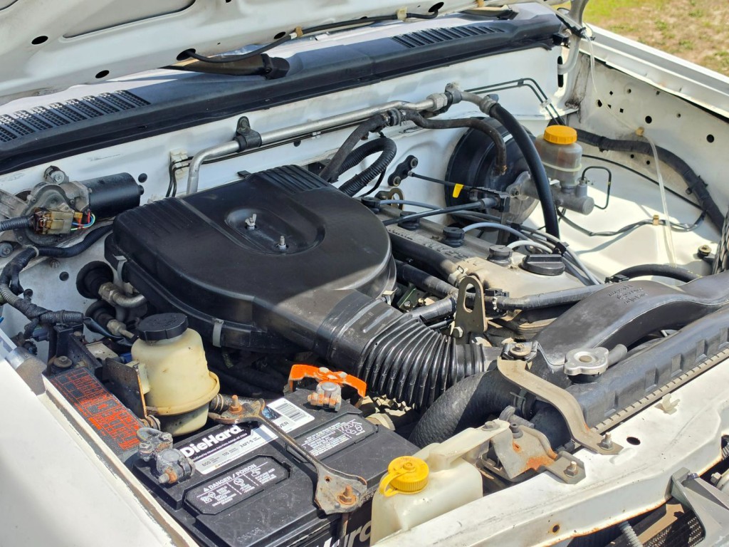 1999 Nissan Frontier Image 39