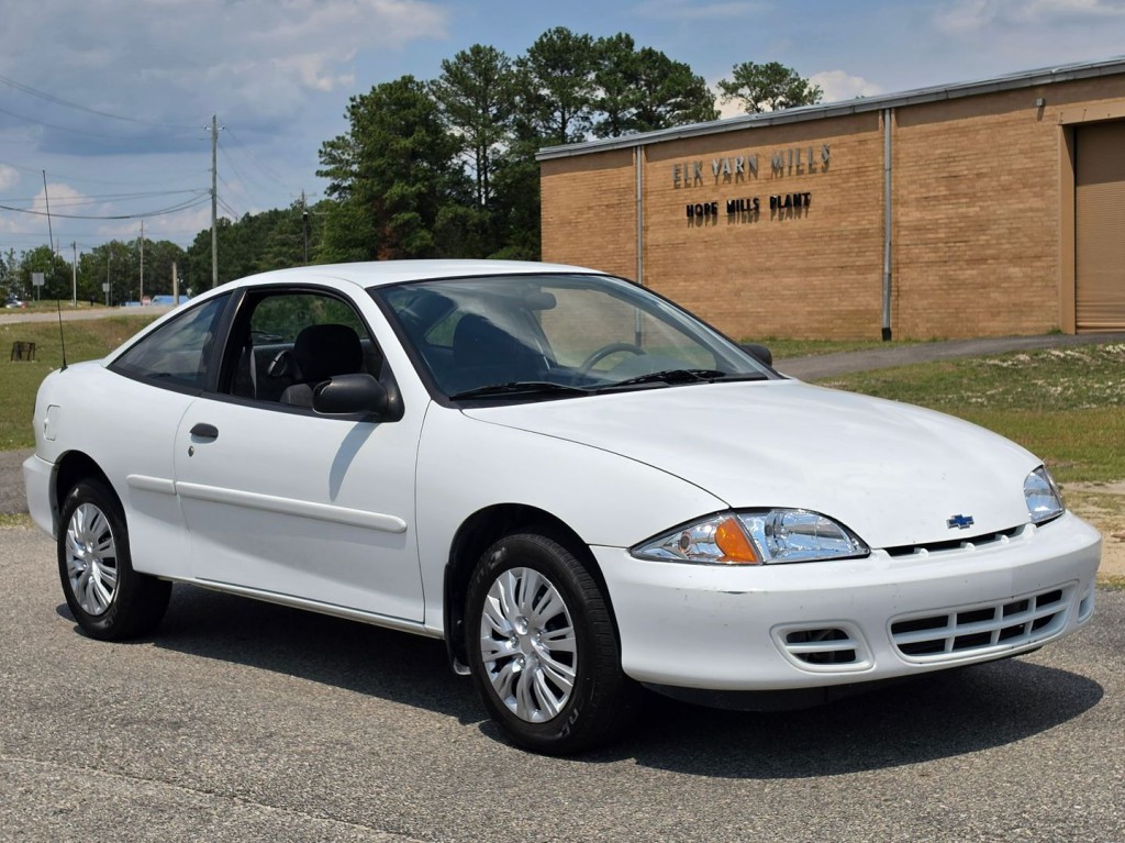 2002 Chevrolet Cavalier Image 5