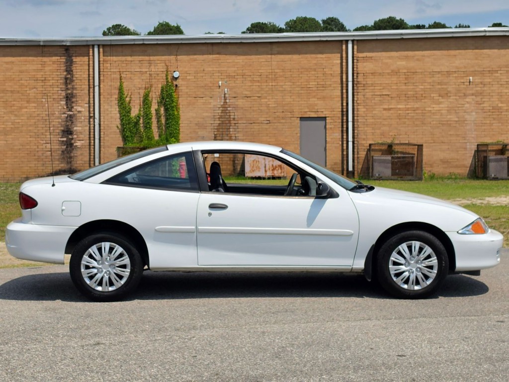 2002 Chevrolet Cavalier Image 6