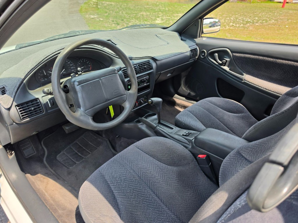2002 Chevrolet Cavalier Image 16