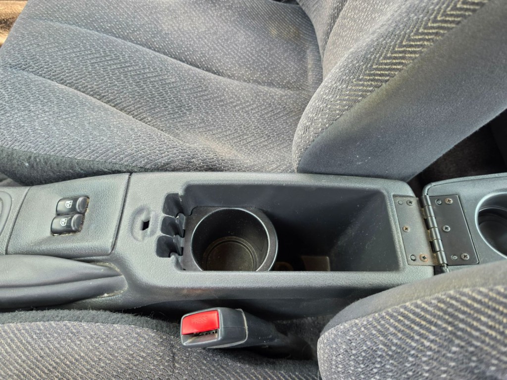 2002 Chevrolet Cavalier Image 24