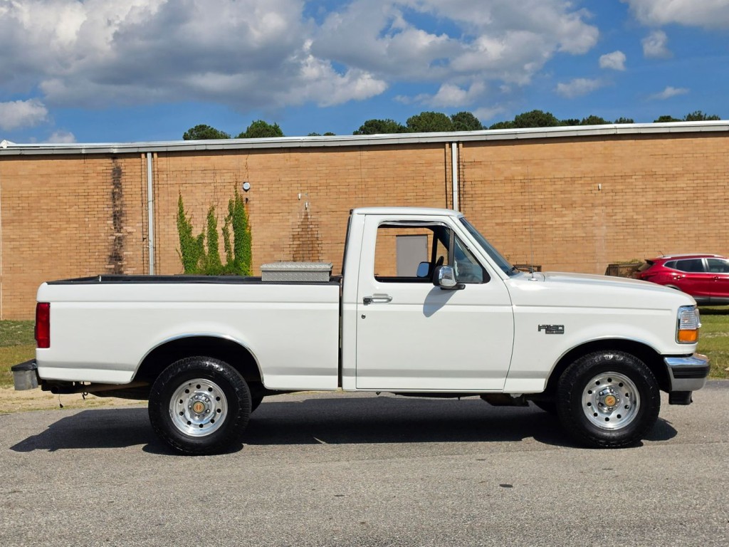 1994 Ford F-150 Image 6