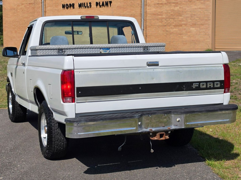 1994 Ford F-150 Image 10