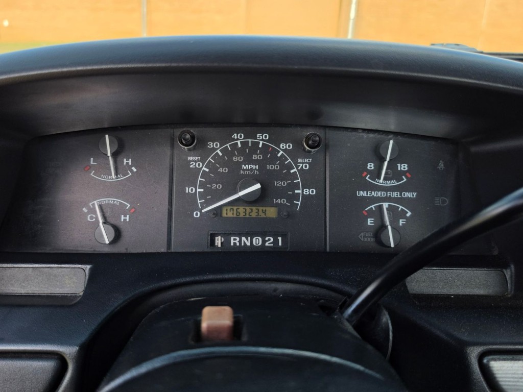 1994 Ford F-150 Image 18