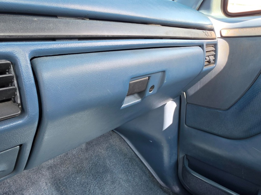 1994 Ford F-150 Image 20